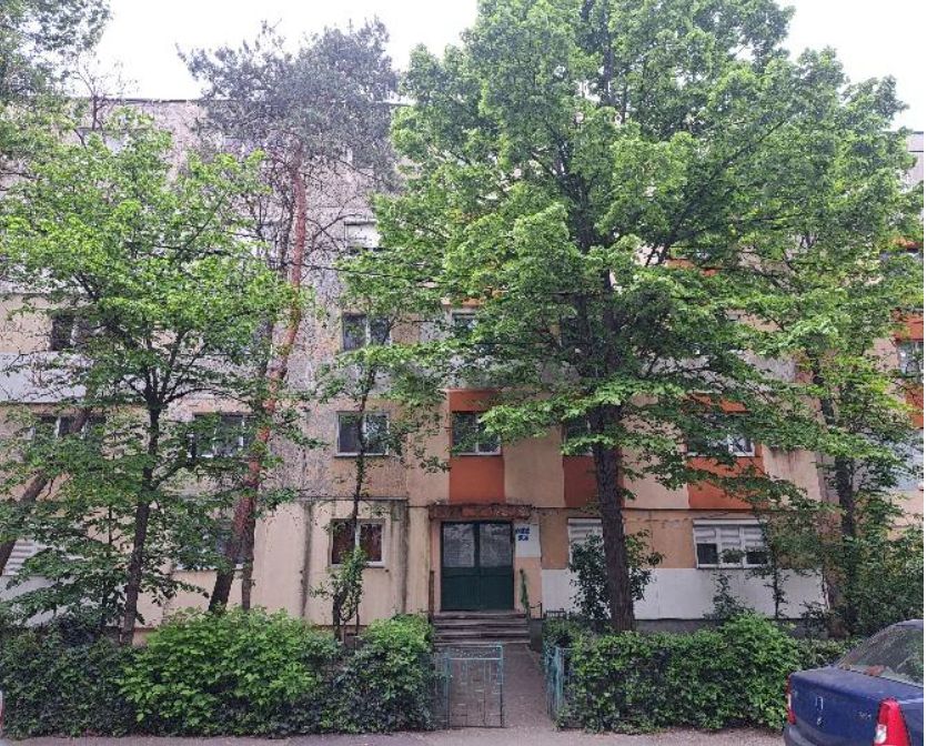 poza Cota de 3/16 si cota de 5/8 din apartament-Craiova, Jud Dolj