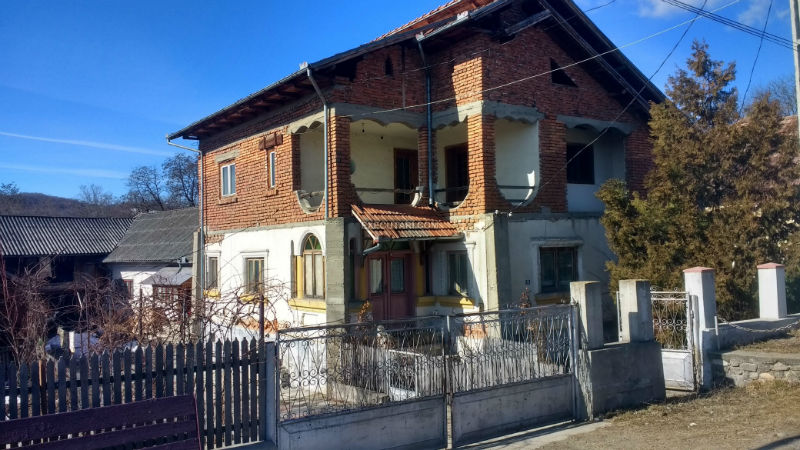 poza Casa P+1E 115 m² + Anexe + Teren 353m² - Corbi