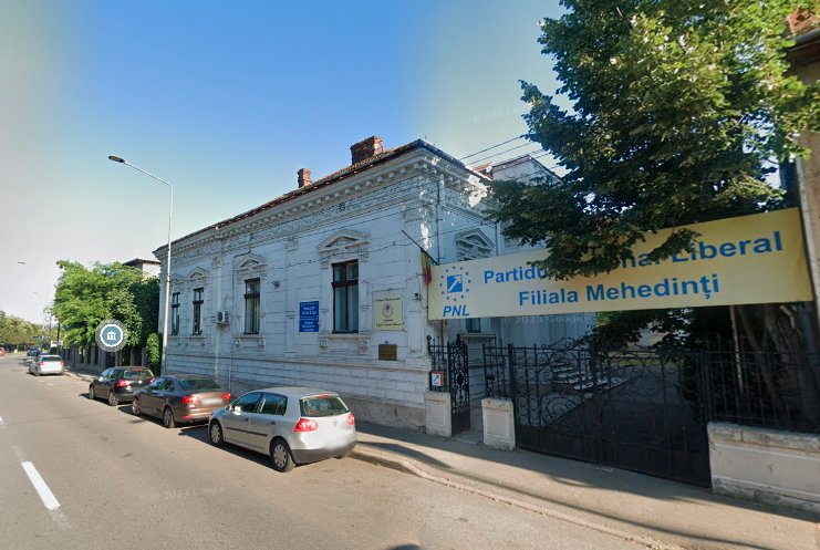 poza Cladire birouri 715 mp + Teren- 879 mp  - Drobeta Turnu Severin