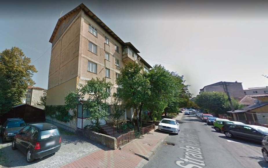 poza TARGU NEAMT - str. Calistrat Hogas, Apartament cu 3 camere decomandate - 76 mp - etaj 4